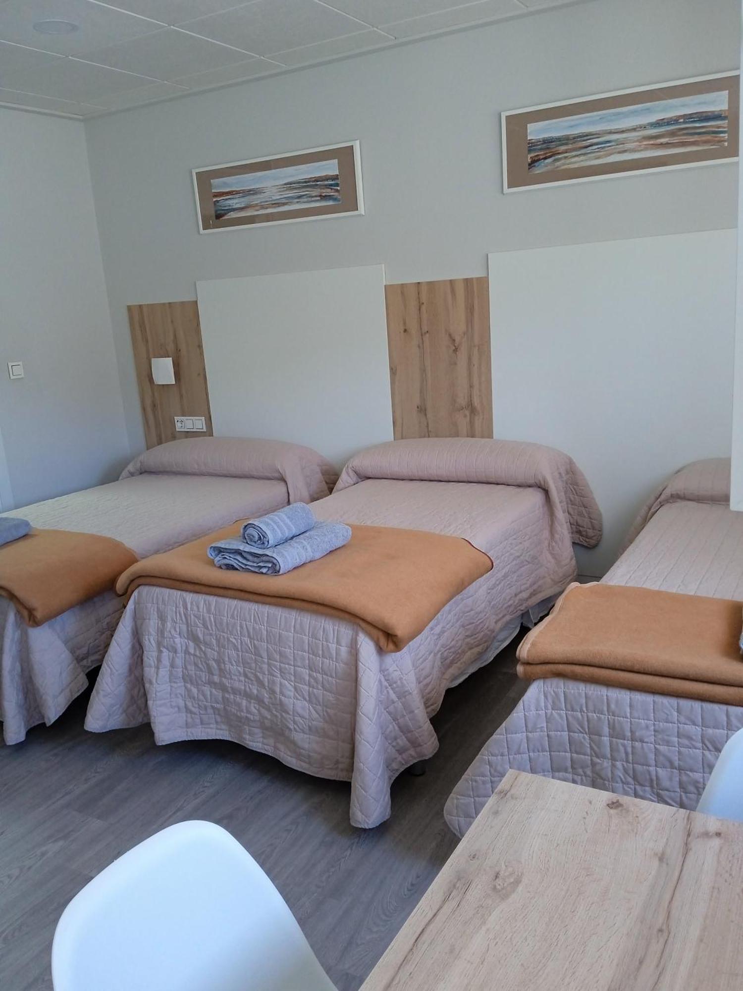 Hostal La Morenica Villena Exteriör bild